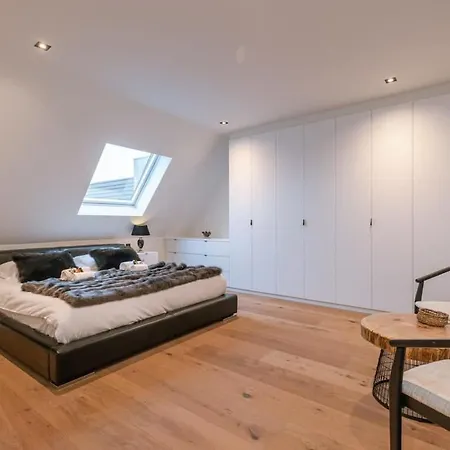 Apartment Huswell - Luxurious With Parking *
