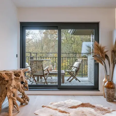 Apartment Huswell - Luxurious With Parking